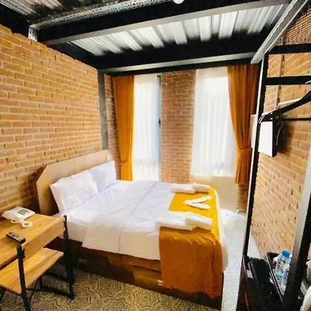 Hotel Gen Cibali 2*